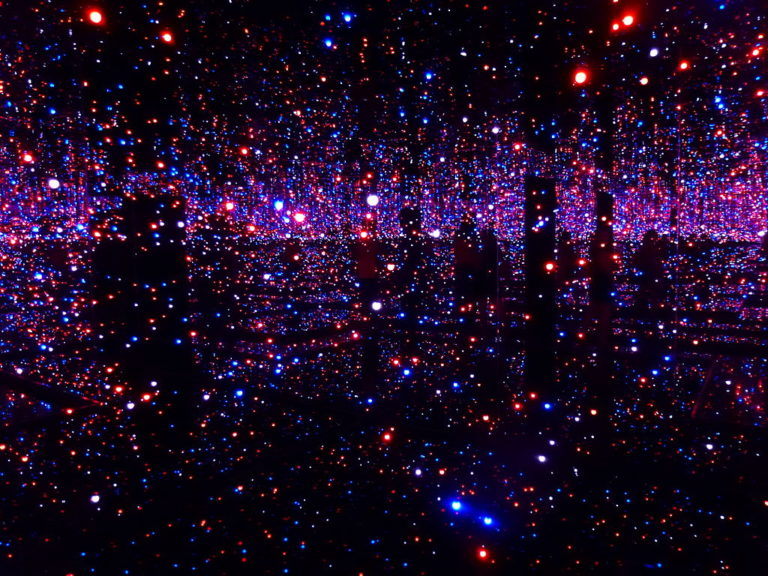 Yayoi_Kusama_infinite obsession